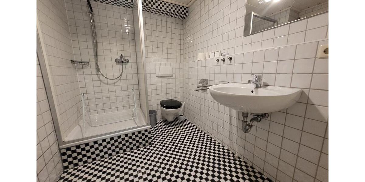 Etagenwohnung Pforzheim - 1 Zimmer, 25 m&sup2;, 550&euro; | Angebot:25719344