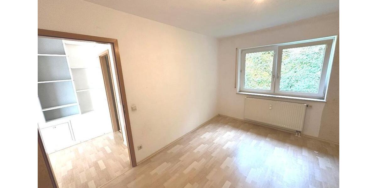 Etagenwohnung Sinsheim - 3 Zimmer, 79 m&sup2;, 1.000&euro; | Angebot:26580141