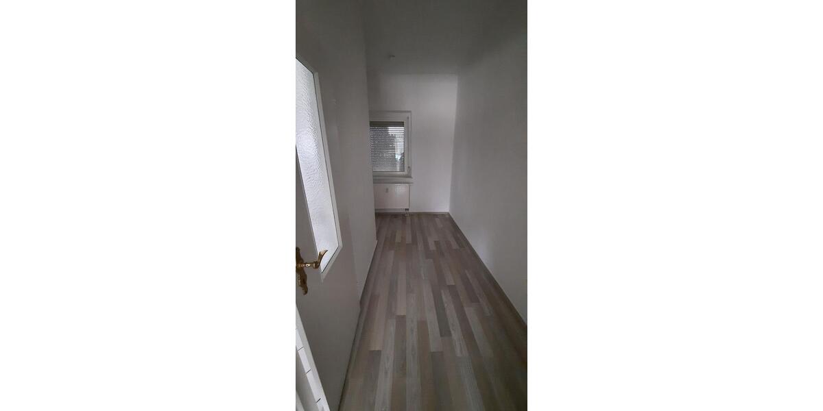 Erdgeschoßwohnung Lauchhammer - 3 Zimmer, 53 m&sup2;, 318&euro; | Angebot:25918268