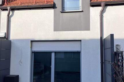 91054 Erlangen-Zentrum - Schöne 2-Zimmer-Maisonette-Wohnung mit EBK und Dachterrasse 2 zimmer