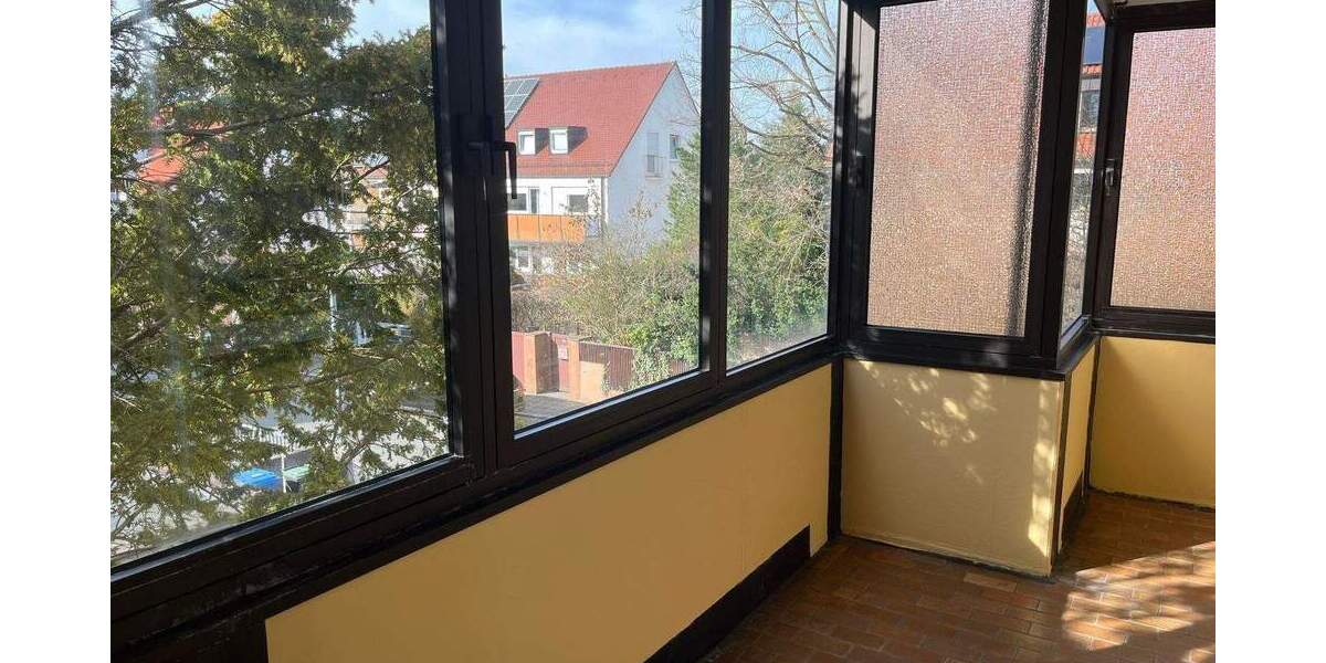 Etagenwohnung Nürnberg Zerzabelshof - 4 Zimmer, 115 m&sup2;, 1.350&euro; | Angebot:26672598