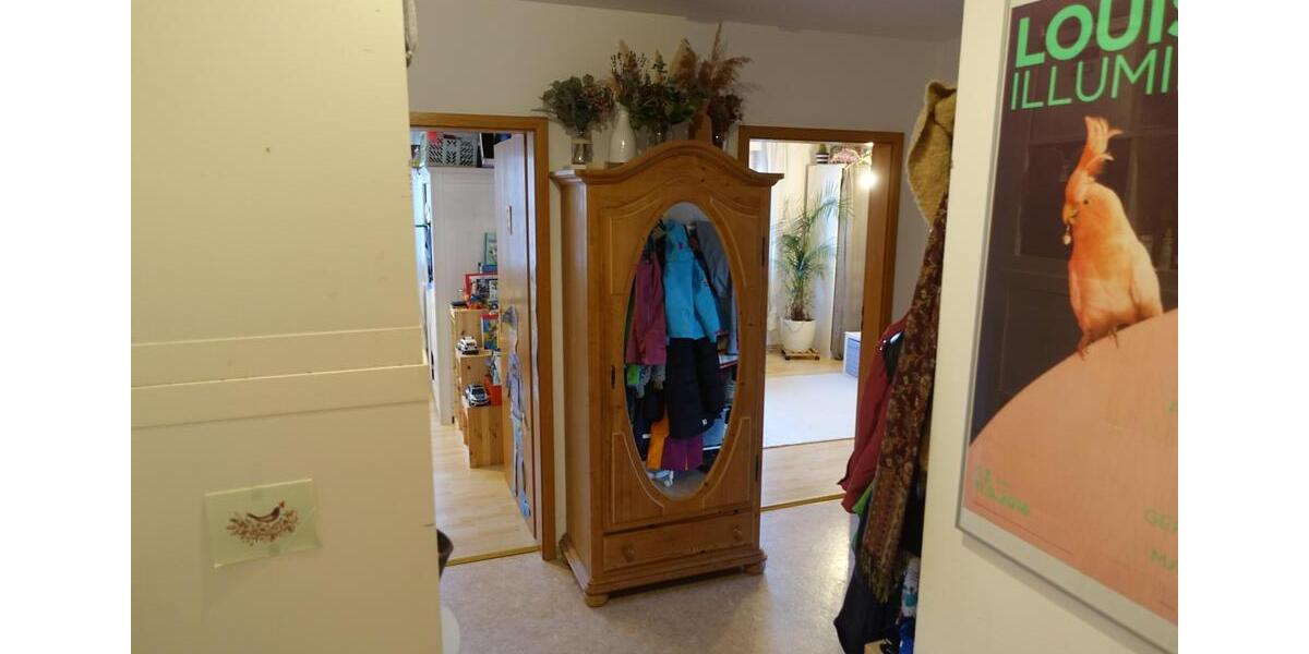 Dachgeschoßwohnung Bubenreuth - 3 Zimmer, 83 m&sup2;, 1.090&euro; | Angebot:25982195