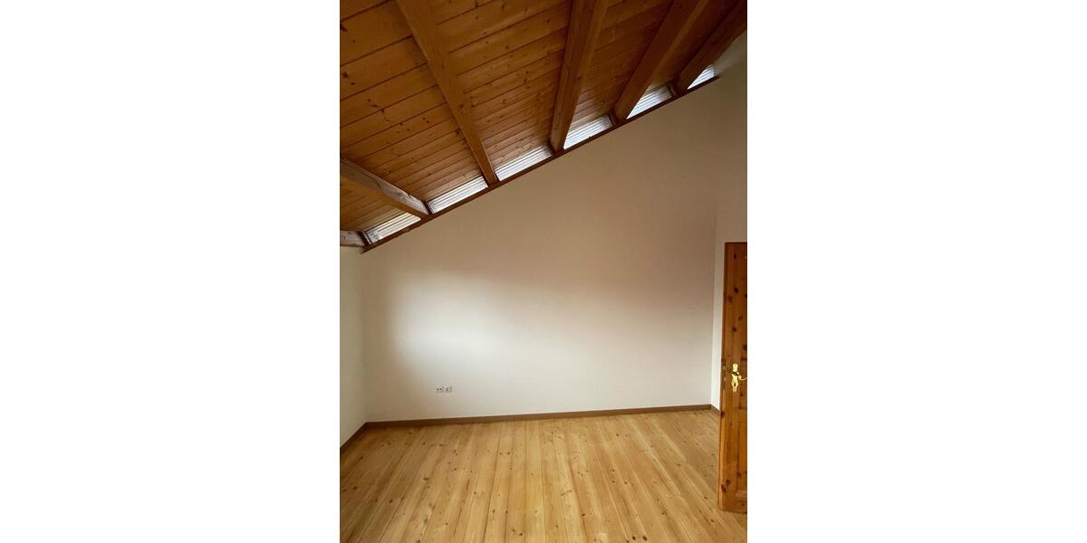 Etagenwohnung Reisbach Englmannsberg - 3 Zimmer, 76 m&sup2;, 620&euro; | Angebot:25637797