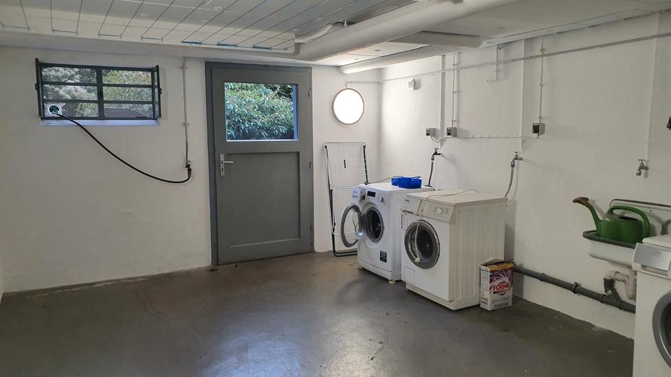 Etagenwohnung Langenfeld (Rheinland) - 1 Zimmer, 1.300&euro; | Angebot:26442840