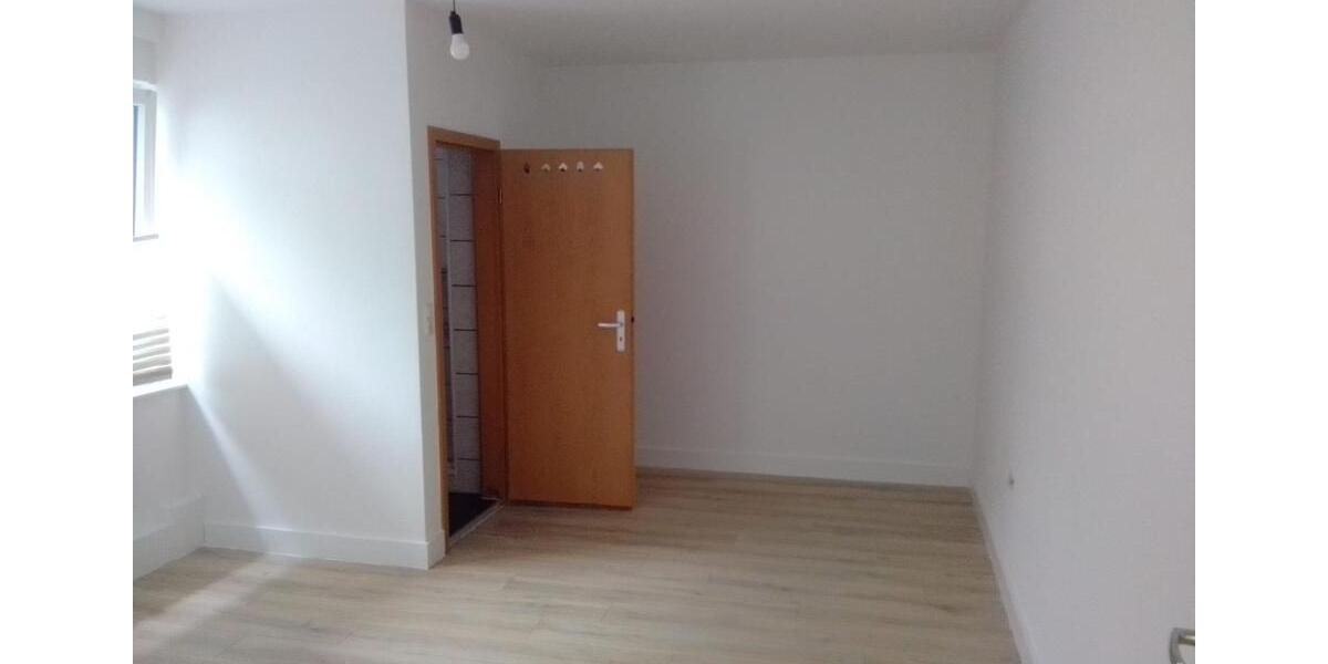 Erdgeschoßwohnung Lüdenscheid - 1 Zimmer, 37 m&sup2;, 235&euro; | Angebot:24640449