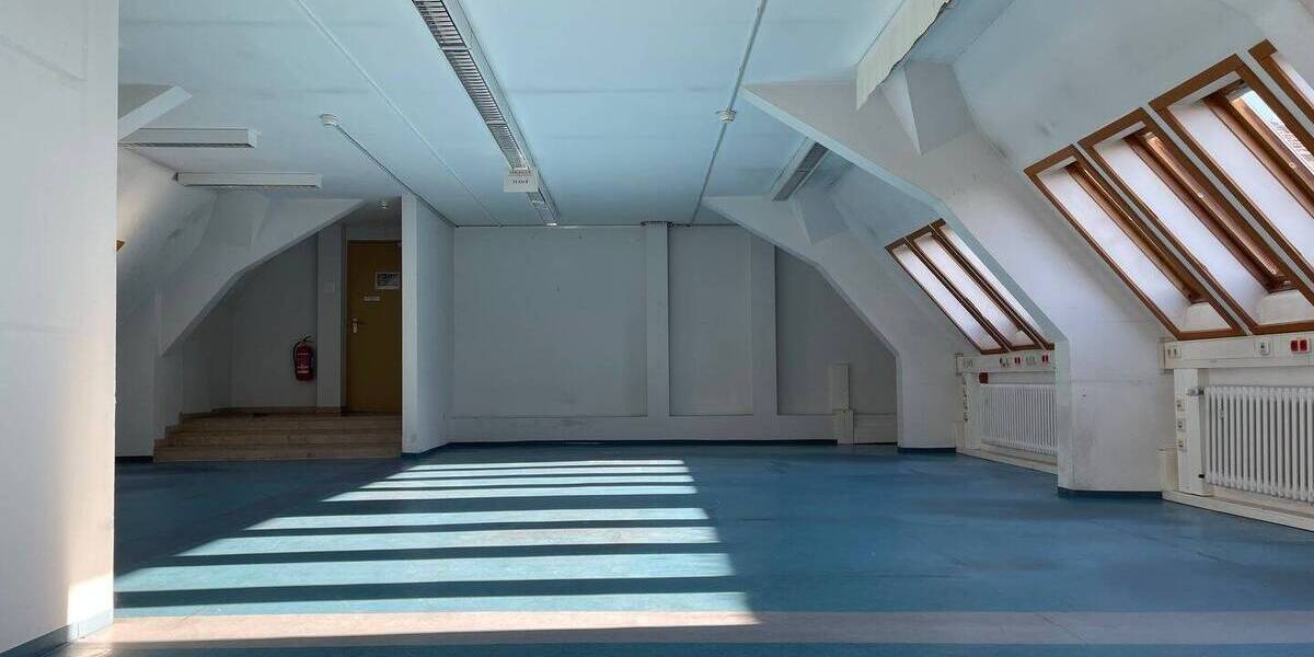 Gewerbeobjekt Bamberg Gereuth - 4 Zimmer, 184 m&sup2;, 1.030&euro; | Angebot:23709072