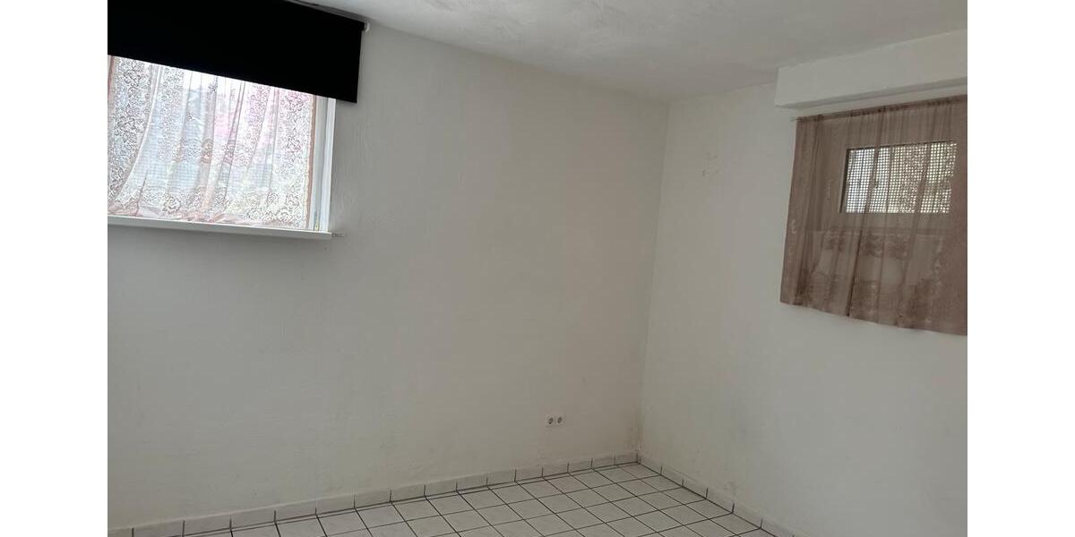 Erdgeschoßwohnung Ortenberg - 4 Zimmer, 120 m&sup2;, 900&euro; | Angebot:26479833