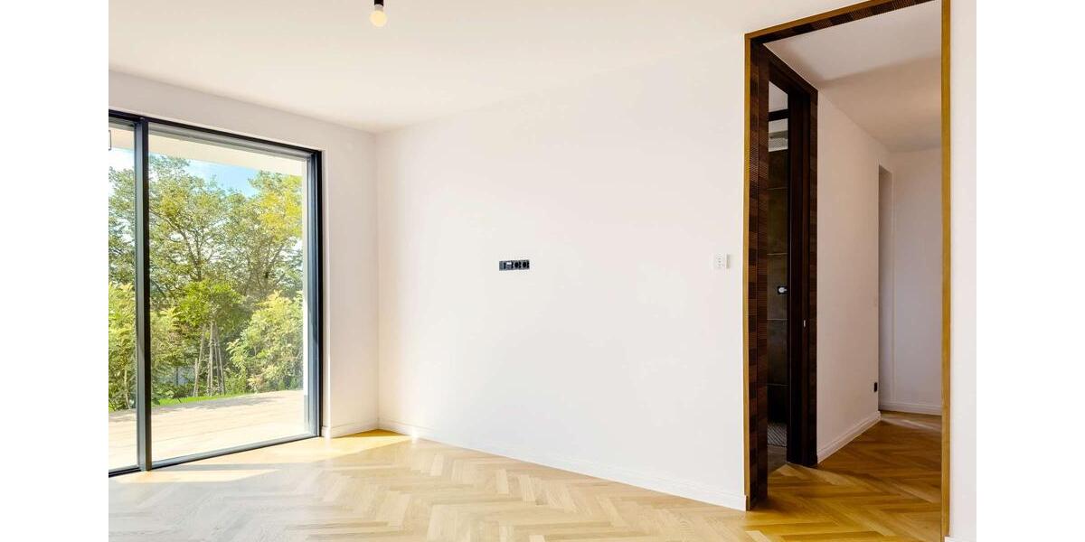 Doppelhaushälfte Wörthsee - 8 Zimmer, 250 m&sup2;, 6.480&euro; | Angebot:22267602