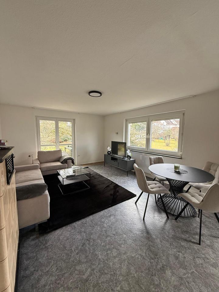2-Zimmerwohnung mit Wlan, Tv, Küche, BadWC, Waschmaschine, Trockner, Garagenstellplatz und Fahrradabstellplatz