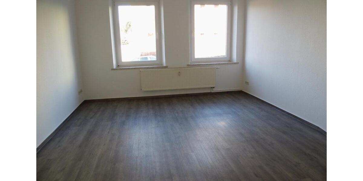 Etagenwohnung Hartha - 3 Zimmer, 61 m&sup2;, 318&euro; | Angebot:22712064