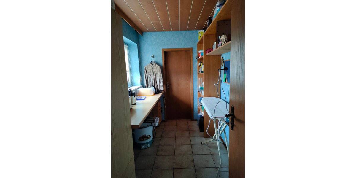 Etagenwohnung Holzheim - 5 Zimmer, 120 m&sup2;, 1.350&euro; | Angebot:26840382