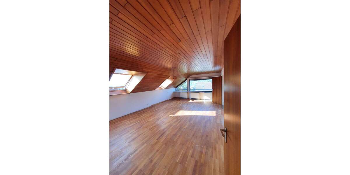 Etagenwohnung Unterlenningen Unterlenningen - 5 Zimmer, 120 m&sup2;, 950&euro; | Angebot:26754424