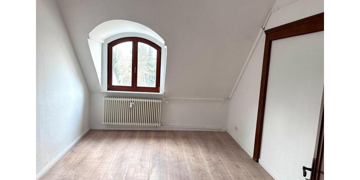 Dachgeschoßwohnung Wuppertal Gemarkung Langerfeld - 3 Zimmer, 101 m&sup2;, 900&euro; | Angebot:24982473