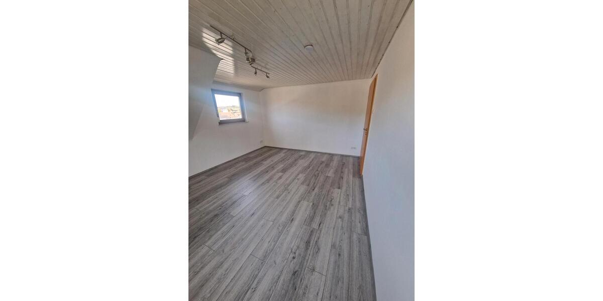 Dachgeschoßwohnung Grafenau - 4 Zimmer, 99 m&sup2;, 1.233&euro; | Angebot:26585718