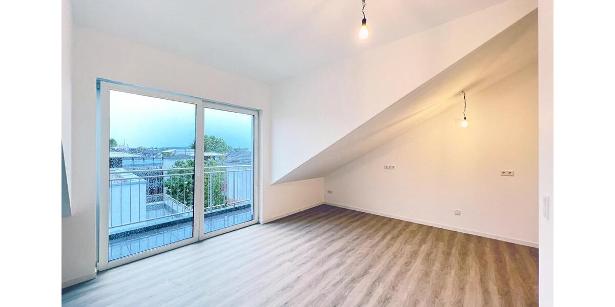 Dachgeschoßwohnung Euskirchen - 3 Zimmer, 71 m&sup2;, 994&euro; | Angebot:23407150