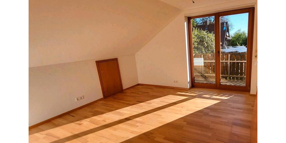 Dachgeschoßwohnung Königsfeld im Schwarzwald - 6 Zimmer, 75 m&sup2;, 690&euro; | Angebot:26603208