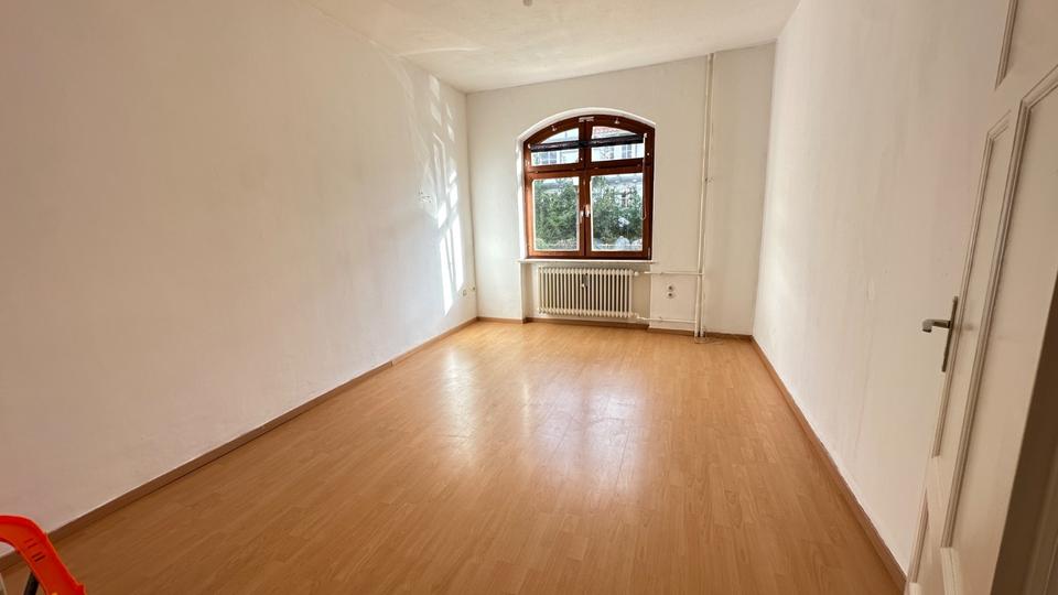 Erdgeschoßwohnung Helsa - 3 Zimmer, 90 m&sup2;, 650&euro; | Angebot:27605466