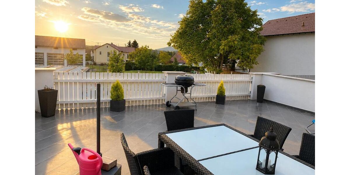 Hochparterre Berching - 3 Zimmer, 115 m&sup2;, 930&euro; | Angebot:26523225