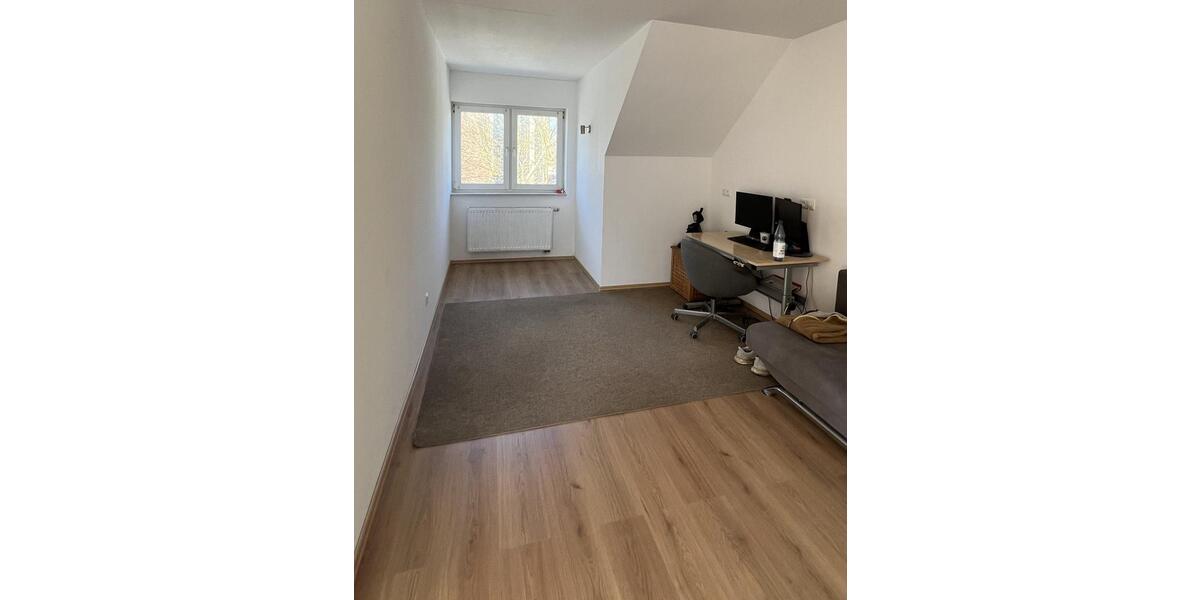Etagenwohnung Viersen Boisheim - 2 Zimmer, 106 m&sup2;, 1.000&euro; | Angebot:25519518