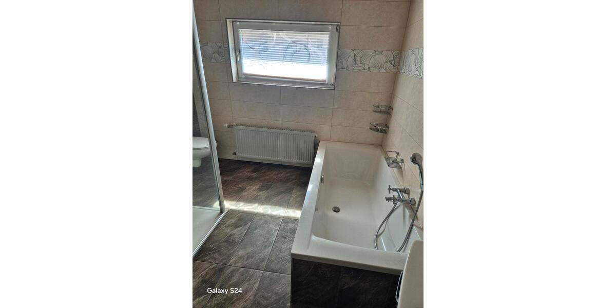 Erdgeschoßwohnung Bovenden - 4 Zimmer, 120 m&sup2;, 1.600&euro; | Angebot:26380865