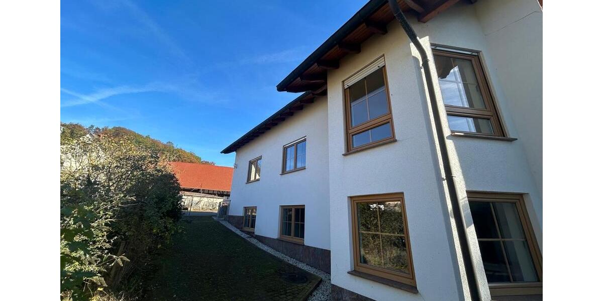 Einfamilienhaus Bebra - 6.5 Zimmer, 152 m&sup2;, 1.348&euro; | Angebot:21845134