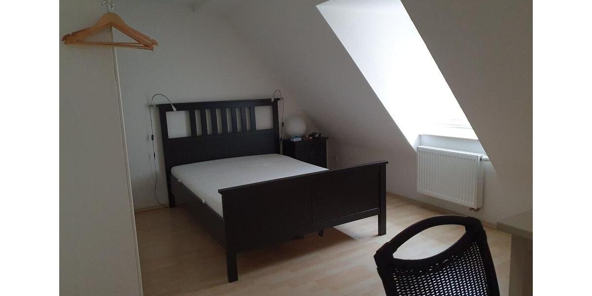 Dachgeschoßwohnung Erfurt Andreasvorstadt - 2 Zimmer, 67 m&sup2;, 600&euro; | Angebot:26552005