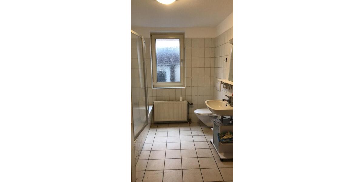 Etagenwohnung Rinteln - 3 Zimmer, 80 m&sup2;, 550&euro; | Angebot:26544429