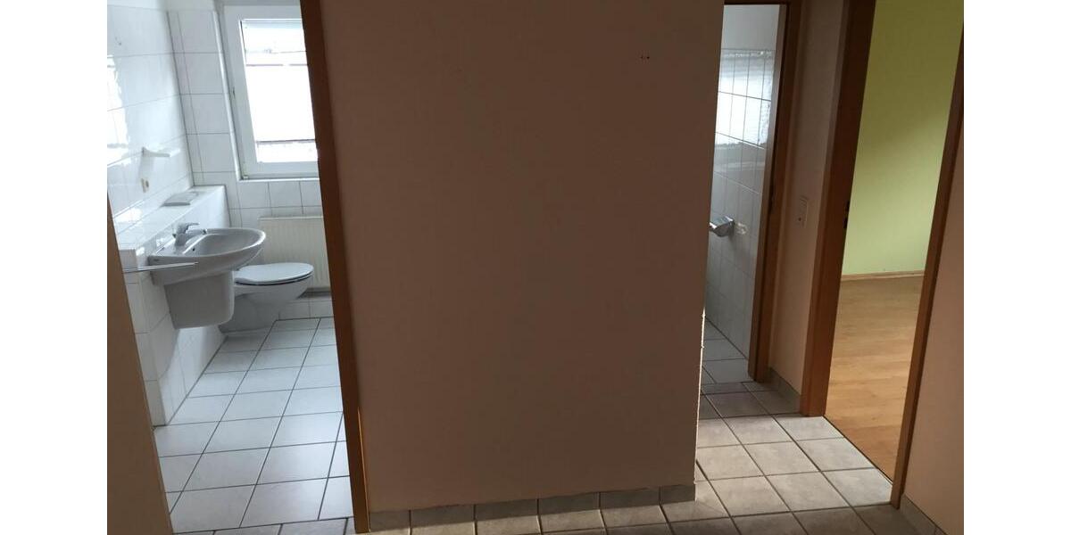 Etagenwohnung Lindlar - 3 Zimmer, 77 m&sup2;, 615&euro; | Angebot:26704302