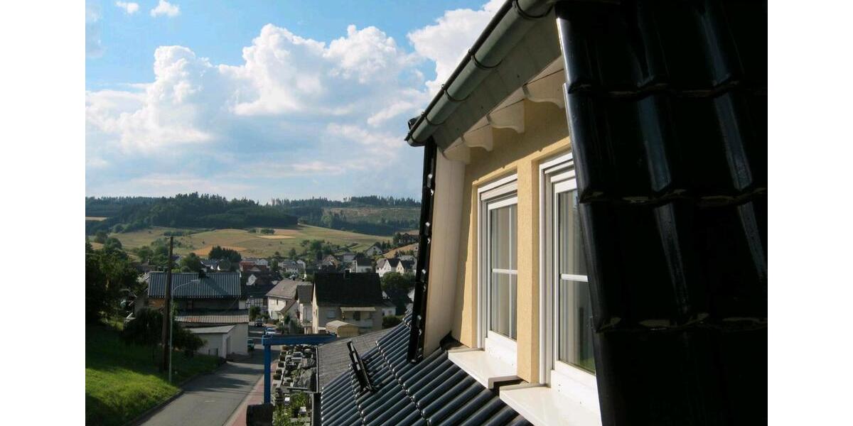 Dachgeschoßwohnung Angelburg - 3 Zimmer, 120 m&sup2;, 700&euro; | Angebot:26398968