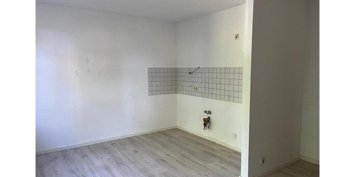 Erdgeschoßwohnung Reichenbach im Vogtland - 2 Zimmer, 38 m&sup2;, 210&euro; | Angebot:25872492