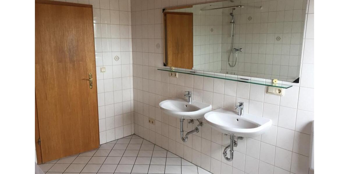 Dachgeschoßwohnung Waldalgesheim - 2 Zimmer, 80 m&sup2;, 770&euro; | Angebot:25906883