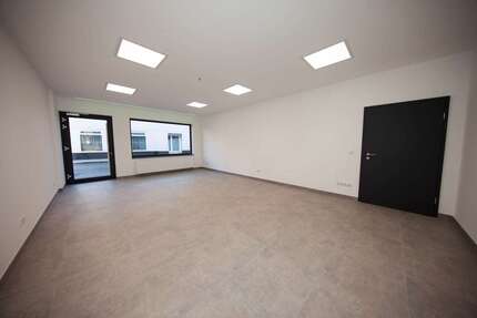 Einzelhandel in Bad Rodach 620 € 40 m² zimmer