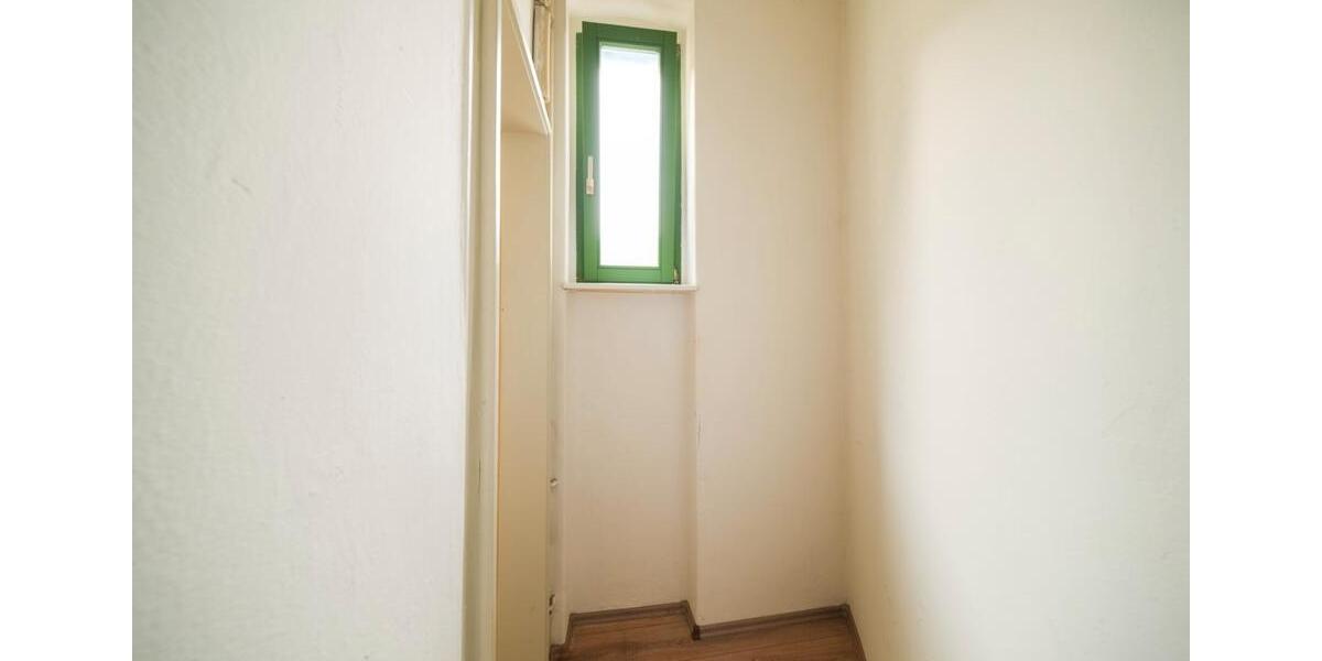 Etagenwohnung Gera Alt-Bieblach - 2 Zimmer, 67 m&sup2;, 430&euro; | Angebot:26289123