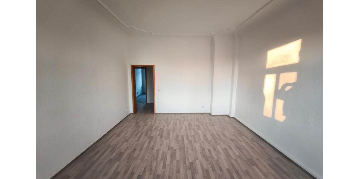 Etagenwohnung Zwickau - 4 Zimmer, 95 m&sup2;, 650&euro; | Angebot:26284748