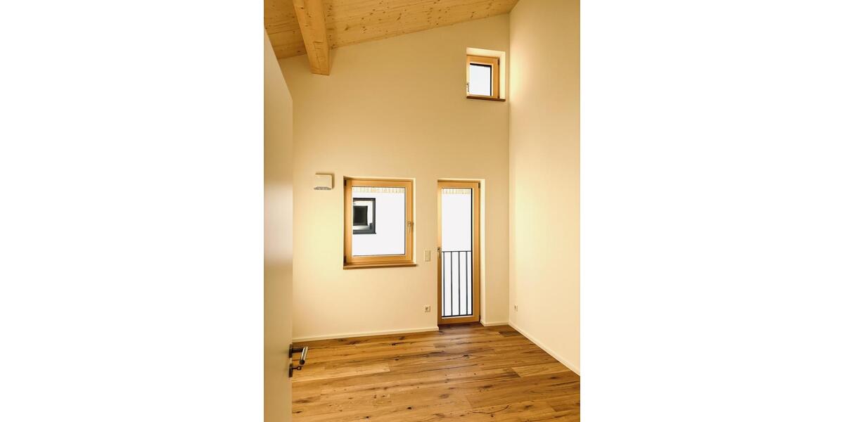 Doppelhaushälfte Raubling - 4 Zimmer, 133 m&sup2;, 2.150&euro; | Angebot:23644892