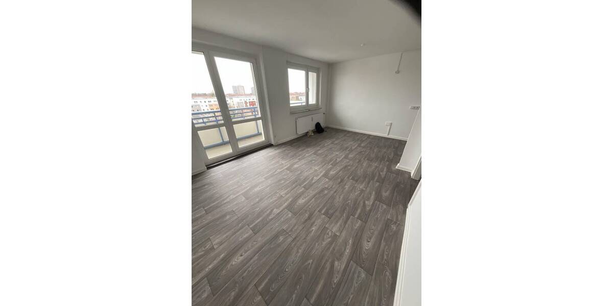 Etagenwohnung Dessau-Roßlau Innenstadt - 3 Zimmer, 57 m&sup2;, 385&euro; | Angebot:26739950