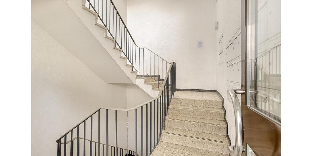 Etagenwohnung Essen Stadtbezirk VIII - 1 Zimmer, 36 m&sup2;, 360&euro; | Angebot:26633934
