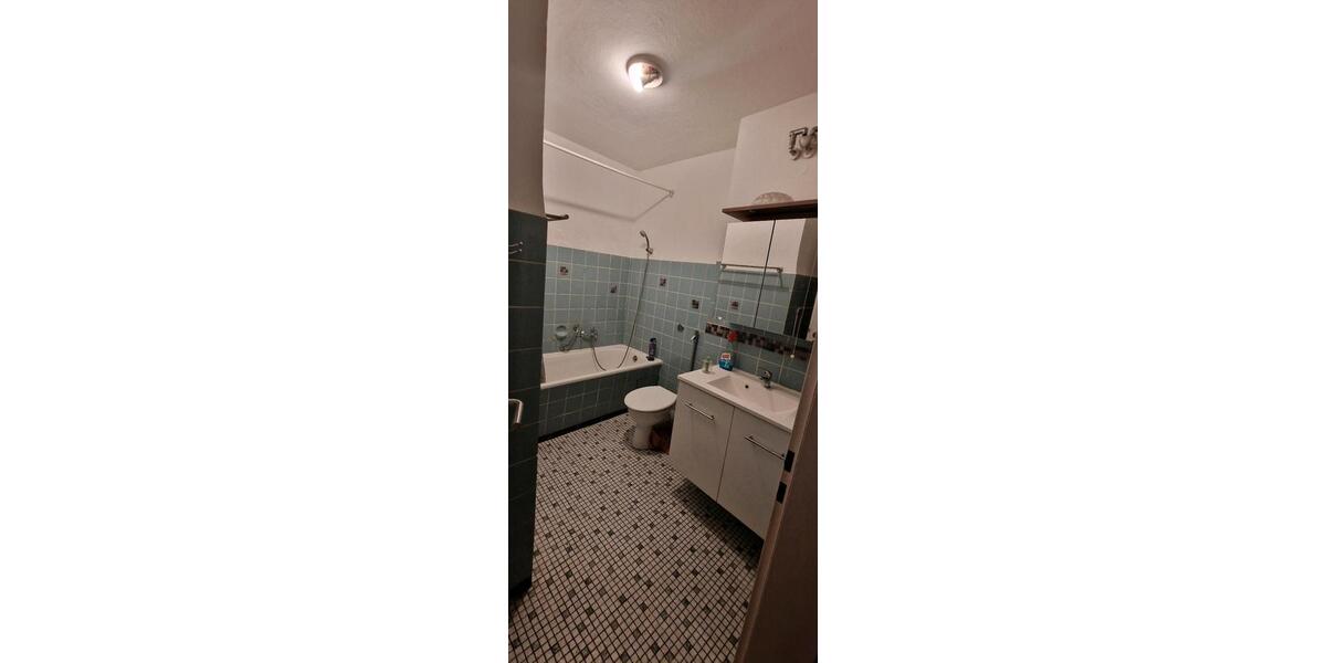 Etagenwohnung Altdorf - 3 Zimmer, 90 m&sup2;, 2.200&euro; | Angebot:24851025