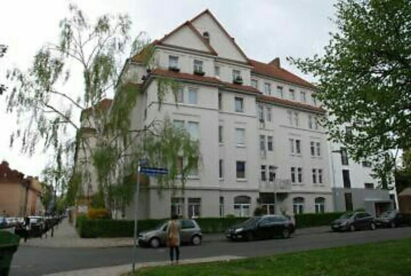 Helle 2-Zimmer-Wohnung mit Wohnküche und französischem Balkon zimmer