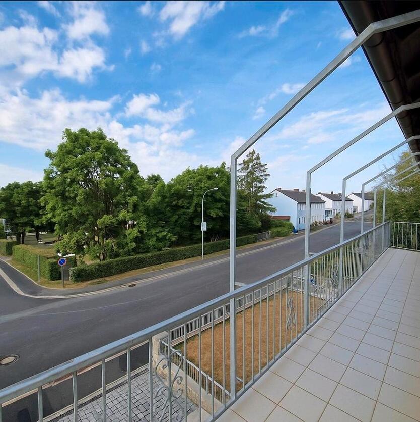 4-Zimmer Wohnung mit Balkon