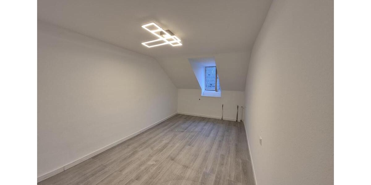 Dachgeschoßwohnung Neunkirchen - 2 Zimmer, 55 m&sup2;, 600&euro; | Angebot:25948554