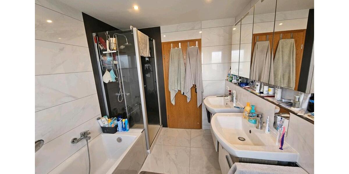 Wohnen auf Zeit Trunkelsberg - 3 Zimmer, 100 m&sup2;, 1.100&euro; | Angebot:25978003