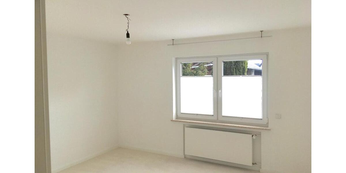 Erdgeschoßwohnung Euskirchen Dom-Esch - 3 Zimmer, 100 m&sup2;, 1.350&euro; | Angebot:26614601