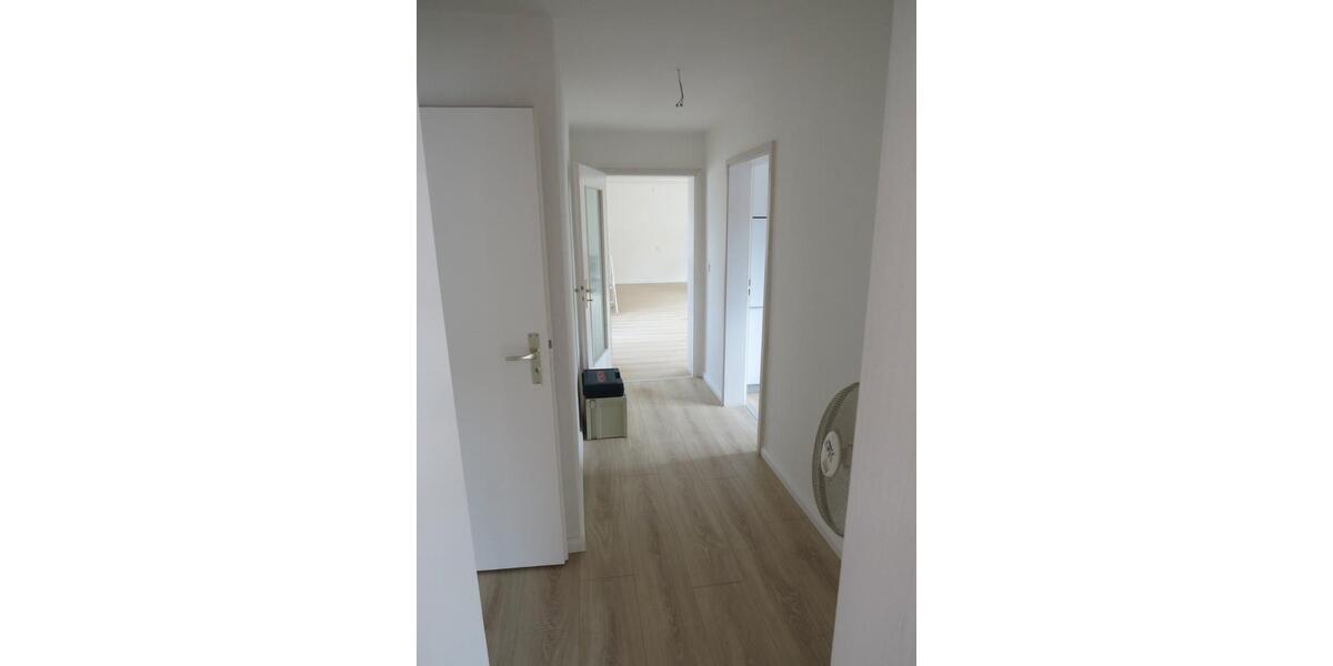 Etagenwohnung Hasselroth - 3 Zimmer, 95 m&sup2;, 890&euro; | Angebot:26577776