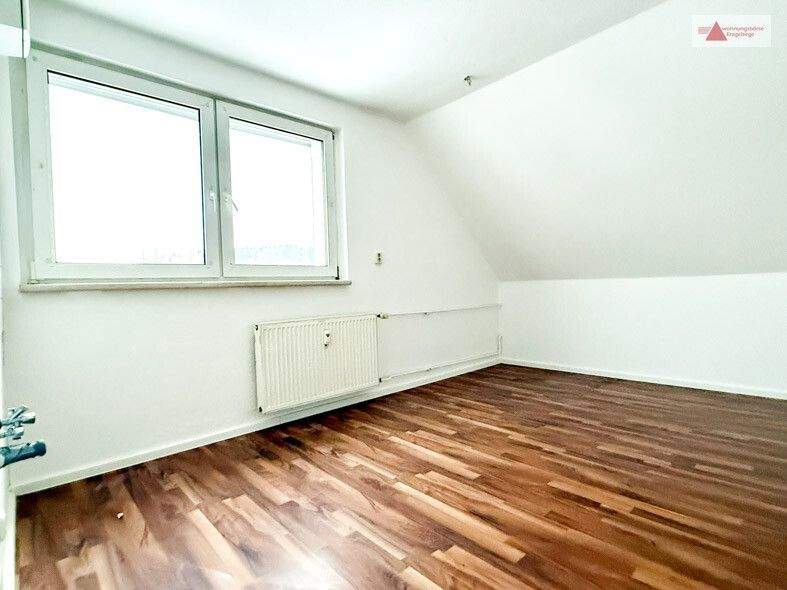 Etagenwohnung Geyer - 3 Zimmer, 75 m&sup2;, 370&euro; | Angebot:24486310