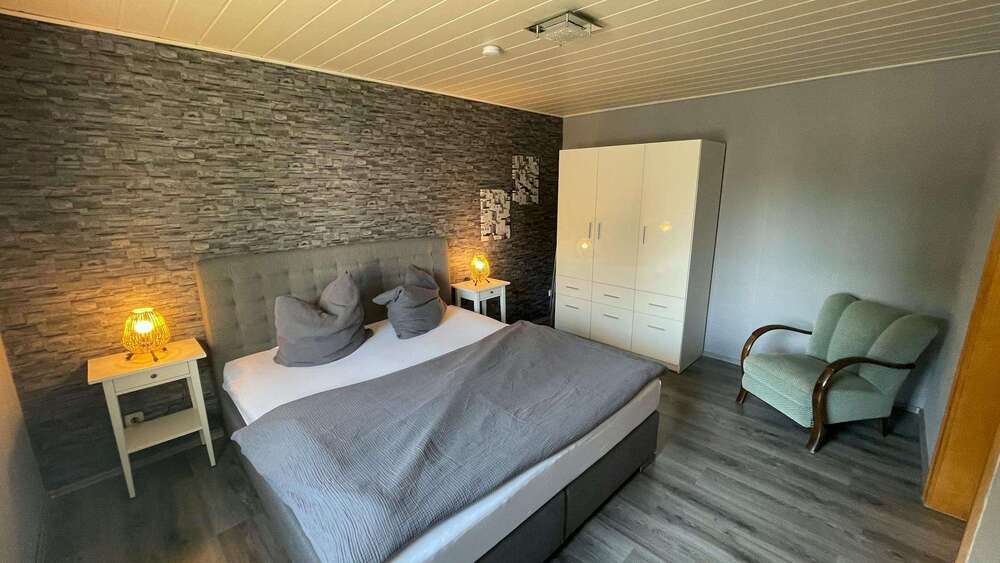 Zimmer Eschweiler Vöckelsberg - 1 Zimmer, 1.350&euro; | Angebot:26779189