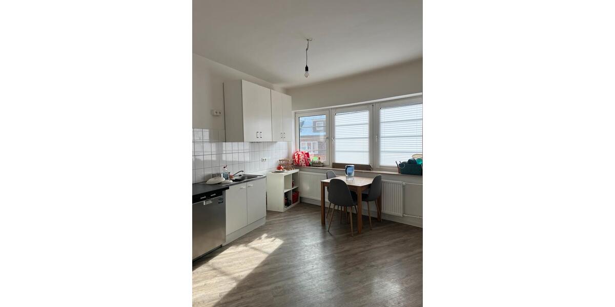 Etagenwohnung Kiel Schreventeich - 5 Zimmer, 98 m&sup2;, 1.648&euro; | Angebot:25591512
