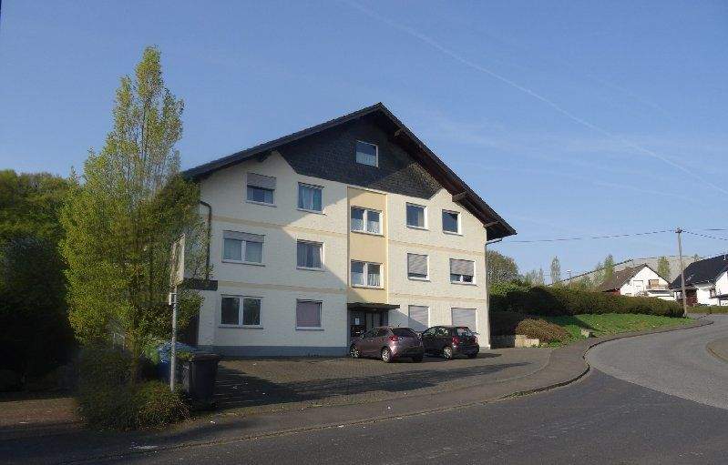 Gepflegte 3-Zimmer-Wohnung mit Balkon + Garage in zentraler Lage von Windhagen 3 zimmer