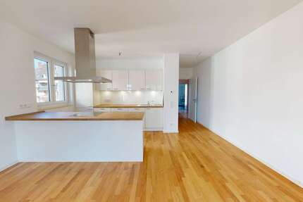 Wohnung Frankfurt am Main / Gallusviertel Gallusviertel - 4 Zimmer, 108 m&sup2;, 2.240&euro; | Angebot:25219939