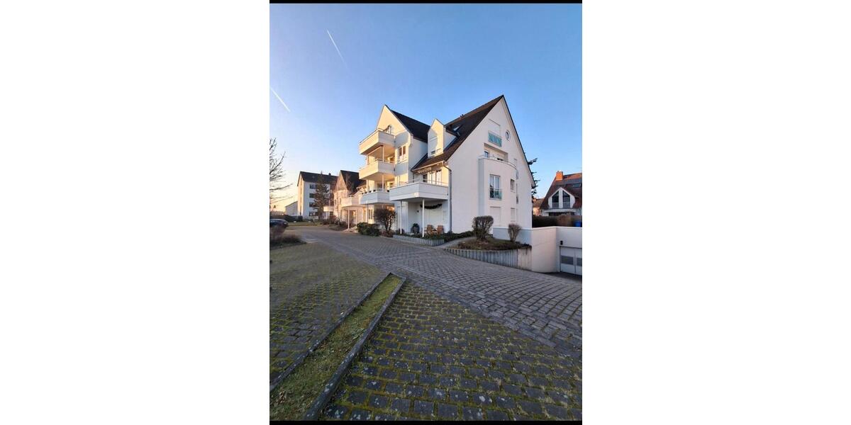 Gemütliche Zwei Zimmer Dachgeschosswohnung mit Einbauküche 2 zimmer